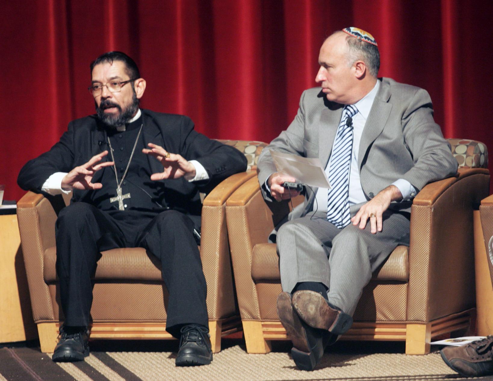 Religious leaders encourage education Image